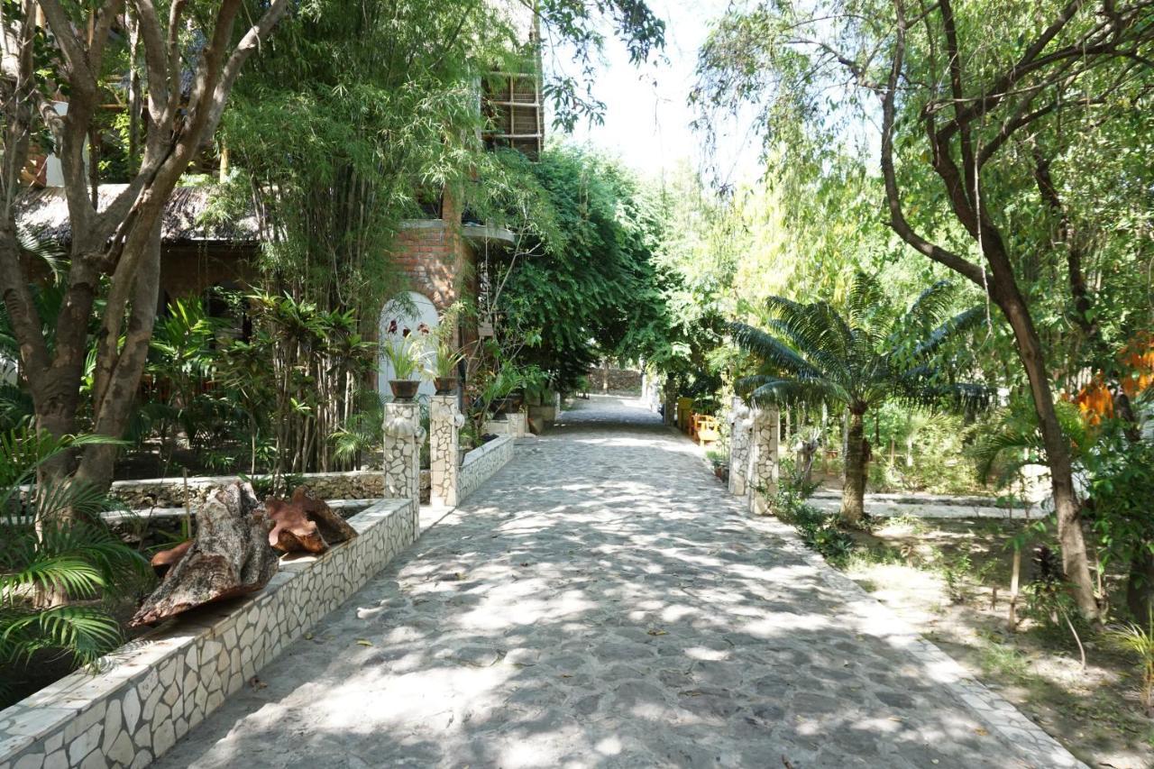 Mangga Lodge Bira Exterior foto